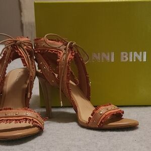 Stylish great for summer heel